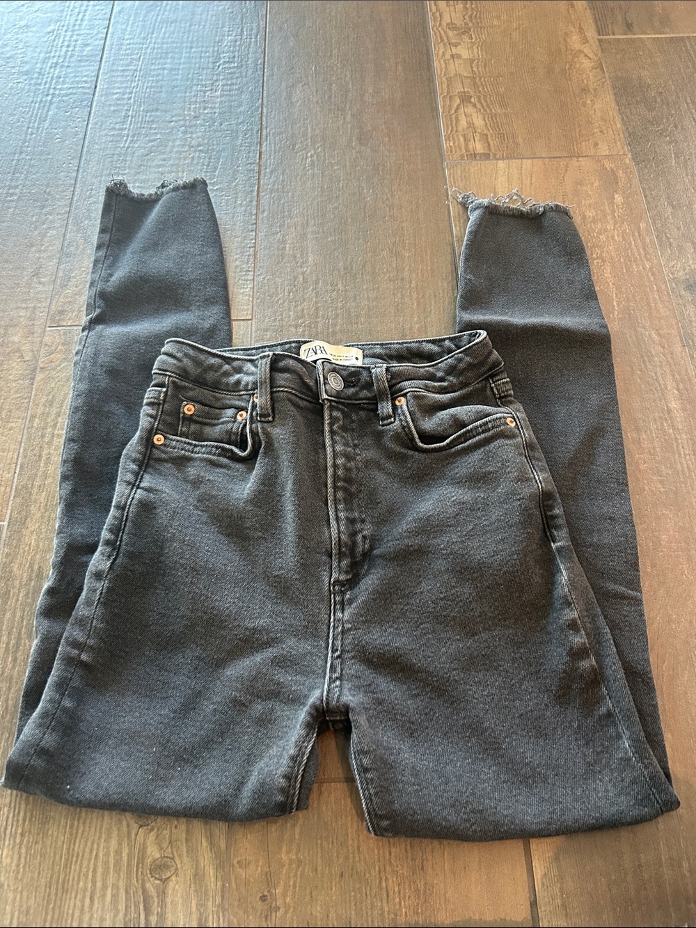 Zara High-Rise Black Skinny Jeans with Raw Hem